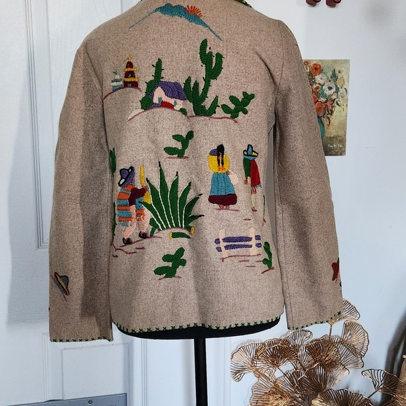 1940s 50s women's embroidered wool Mexican tourist jacket - Picture 10 of 11